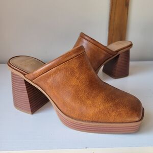 Women's Brown Vegan Leather Platform Clogs Size 9.5